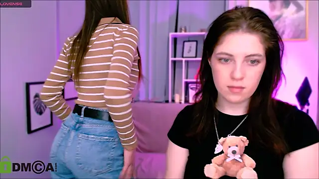 Snapshot of flora_ri chatting on January 24, 2025, 3:34 pm flora ri online show from January 24, 2025, 3:34 pm