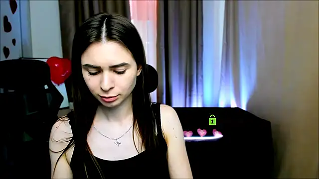 Snapshot of flora_ri chatting on February 18, 2025, 1:44 pm flora ri online show from February 18, 2025, 1:44 pm