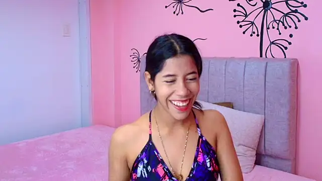 Snapshot of Connie_Bell chatting on October 1, 2025, 6:58 pm Connie Bell online show from October 1, 2025, 6:58 pm