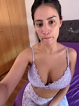 Snapshot of Putitatease chatting on October 4, 2025, 3:21 pm Putitatease online show from October 4, 2025, 3:21 pm