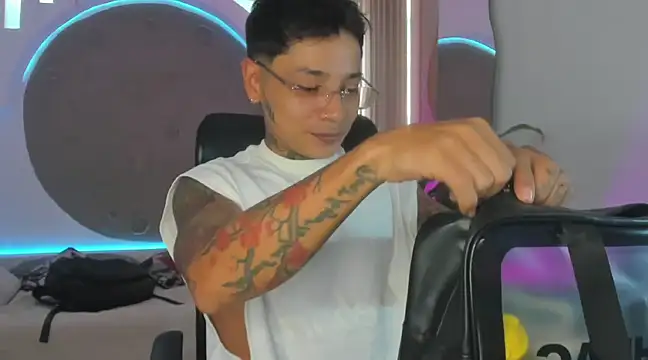 Snapshot of tattokoi chatting on March 12, 2025, 7:17 pm tattokoi online show from March 12, 2025, 7:17 pm