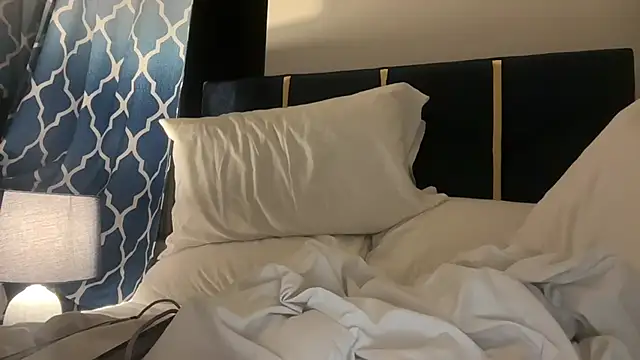 Snapshot of AngelFaye chatting on February 3, 2025, 10:32 pm AngelFaye online show from February 3, 2025, 10:32 pm