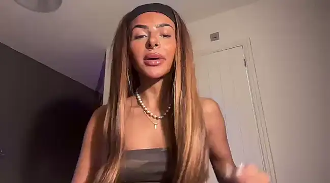 Snapshot of AngelFaye chatting on March 1, 2025, 4:15 am AngelFaye online show from March 1, 2025, 4:15 am