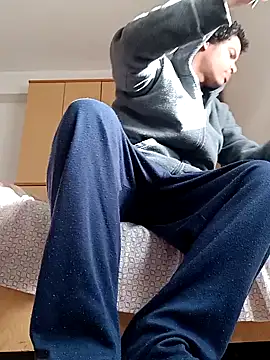 Snapshot of cingonduro chatting on January 22, 2025, 9:24 am cingonduro online show from January 22, 2025, 9:24 am