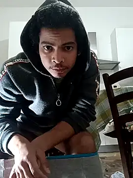 Snapshot of cingonduro chatting on January 29, 2025, 6:50 pm cingonduro online show from January 29, 2025, 6:50 pm