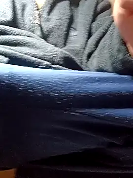 Snapshot of cingonduro chatting on March 7, 2025, 9:40 am cingonduro online show from March 7, 2025, 9:40 am