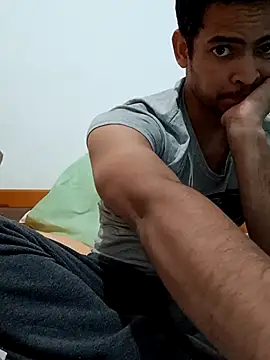 Snapshot of cingonduro chatting on November 6, 2025, 6:42 pm cingonduro online show from November 6, 2025, 6:42 pm