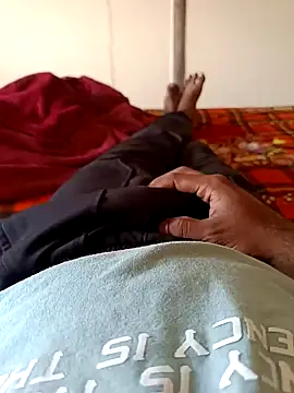 Snapshot of Royyy_dandol chatting on January 26, 2025, 4:20 am Royyy dandol online show from January 26, 2025, 4:20 am