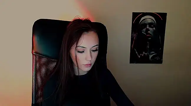 Snapshot of Nikonara_Love chatting on March 6, 2025, 5:22 pm Nikonara Love online show from March 6, 2025, 5:22 pm