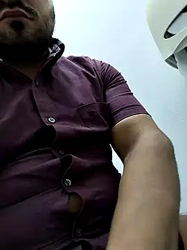 Snapshot of Ant1990 chatting on February 12, 2025, 11:09 pm Ant1990 online show from February 12, 2025, 11:09 pm