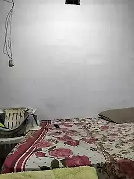 Snapshot of Ant1990 chatting on February 13, 2025, 3:29 am Ant1990 online show from February 13, 2025, 3:29 am