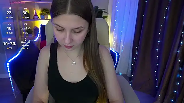 Snapshot of AureliaBliss_ chatting on March 4, 2025, 7:32 pm AureliaBliss online show from March 4, 2025, 7:32 pm