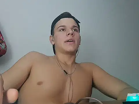 Snapshot of vitorsafado19 chatting on March 4, 2025, 5:53 am vitorsafado19 online show from March 4, 2025, 5:53 am