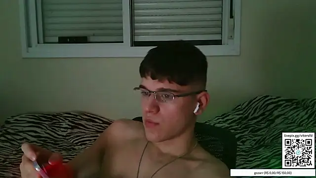 Snapshot of vitorsafado19 chatting on October 26, 2025, 3:01 am vitorsafado19 online show from October 26, 2025, 3:01 am