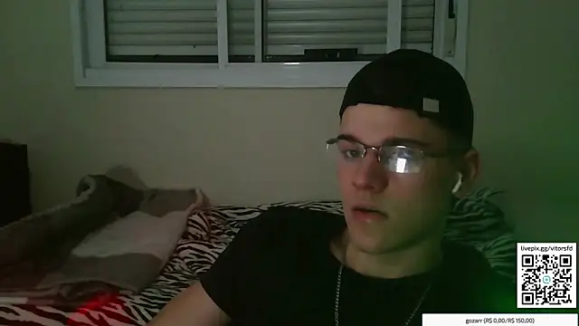 Snapshot of vitorsafado19 chatting on November 1, 2025, 4:03 am vitorsafado19 online show from November 1, 2025, 4:03 am