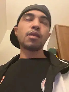 Snapshot of tony51753 chatting on January 26, 2025, 3:38 am tony51753 online show from January 26, 2025, 3:38 am