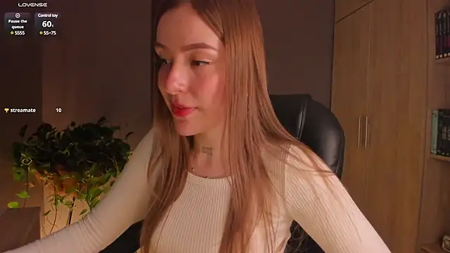 Snapshot of eilynxx chatting on March 4, 2025, 1:55 am eilynxx online show from March 4, 2025, 1:55 am