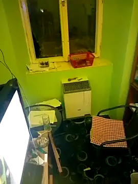 Snapshot of Adrianka chatting on October 3, 2025, 11:35 pm Adrianka online show from October 3, 2025, 11:35 pm