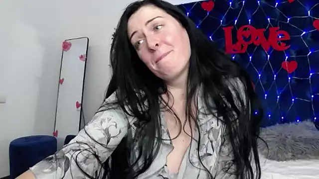 JacquelineElle online show from February 15, 2025, 9:37 pm
