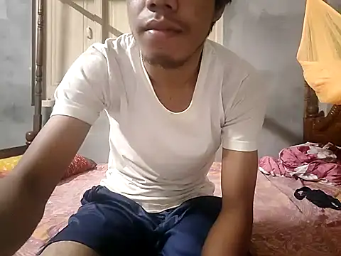 Snapshot of HomeCum chatting on September 16, 2025, 7:37 pm HomeCum online show from September 16, 2025, 7:37 pm