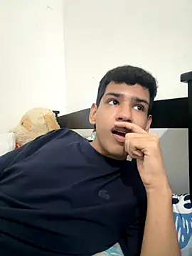 Snapshot of Santiago-Thompson chatting on October 16, 2025, 5:52 am Santiago-Thompson online show from October 16, 2025, 5:52 am