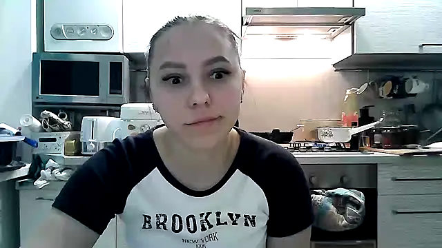 Snapshot of Misssweet_s chatting on February 4, 2025, 3:04 pm Misssweet s online show from February 4, 2025, 3:04 pm