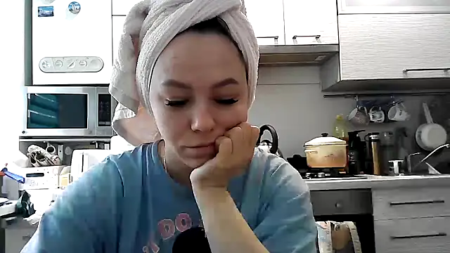 Snapshot of Misssweet_s chatting on February 8, 2025, 8:20 am Misssweet s online show from February 8, 2025, 8:20 am