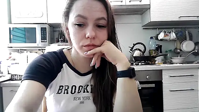 Snapshot of Misssweet_s chatting on March 17, 2025, 7:35 am Misssweet s online show from March 17, 2025, 7:35 am