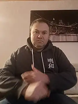 Pourleplasirs online show from February 3, 2025, 10:54 pm