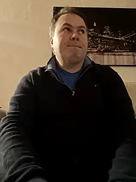 Snapshot of Pourleplasirs chatting on February 13, 2025, 10:43 pm Pourleplasirs online show from February 13, 2025, 10:43 pm