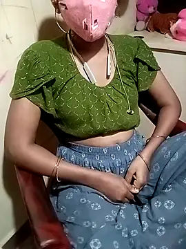 Snapshot of Tamil_roja17 chatting on February 24, 2025, 5:09 pm Tamil roja17 online show from February 24, 2025, 5:09 pm