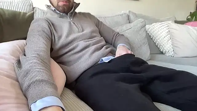 Snapshot of bullyboyy chatting on March 2, 2025, 12:01 pm bullyboyy online show from March 2, 2025, 12:01 pm