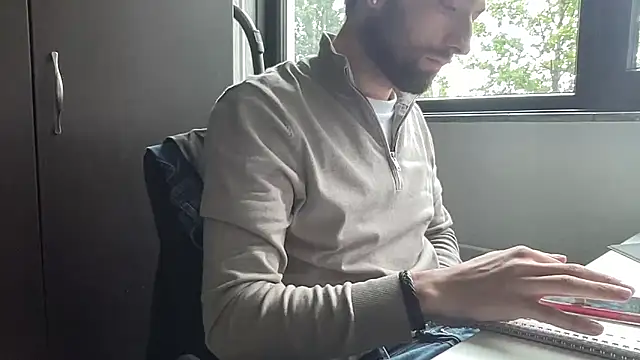 Snapshot of bullyboyy chatting on October 3, 2025, 10:12 am bullyboyy online show from October 3, 2025, 10:12 am