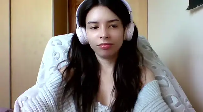 Snapshot of LariceSexy chatting on February 17, 2025, 1:10 pm LariceSexy online show from February 17, 2025, 1:10 pm