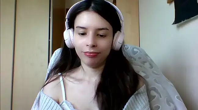 Snapshot of LariceSexy chatting on March 11, 2025, 1:34 pm LariceSexy online show from March 11, 2025, 1:34 pm