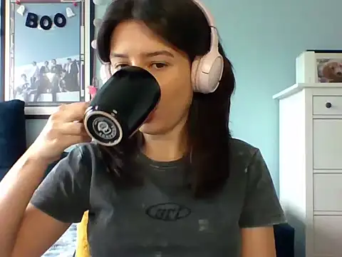 Snapshot of LariceSexy chatting on October 17, 2025, 12:08 pm LariceSexy online show from October 17, 2025, 12:08 pm