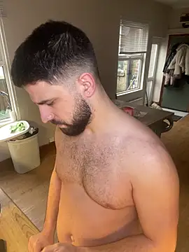 Snapshot of lucas_kazimm chatting on February 13, 2025, 10:34 am lucas kazimm online show from February 13, 2025, 10:34 am