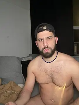 Snapshot of lucas_kazimm chatting on February 19, 2025, 9:03 pm lucas kazimm online show from February 19, 2025, 9:03 pm