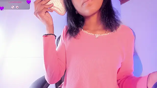 Snapshot of Zaira_Rose_ chatting on September 9, 2025, 12:48 pm Zaira Rose online show from September 9, 2025, 12:48 pm