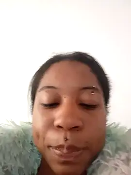 Snapshot of Zaira_Rose_ chatting on October 10, 2025, 1:32 pm Zaira Rose online show from October 10, 2025, 1:32 pm