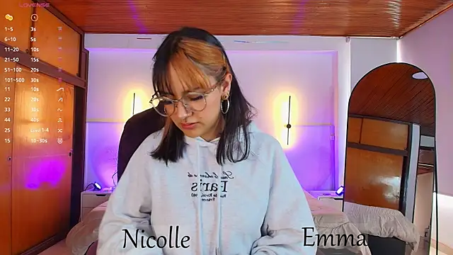 Snapshot of _Emma11 chatting on February 7, 2025, 7:27 pm Emma11 online show from February 7, 2025, 7:27 pm