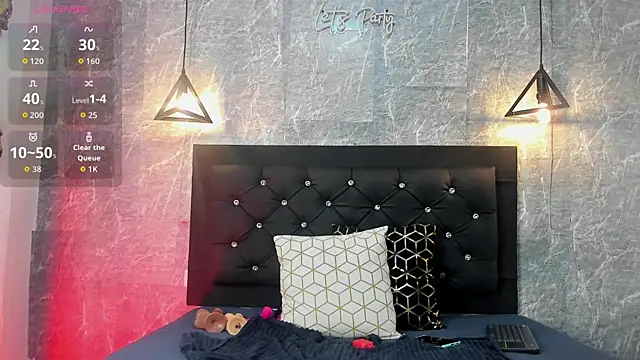 Snapshot of emberhodson chatting on October 10, 2025, 12:04 pm emberhodson online show from October 10, 2025, 12:04 pm