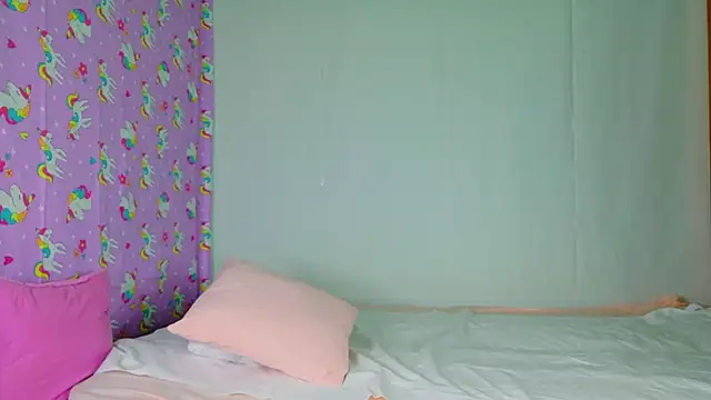 Snapshot of TwerkingCheerleader chatting on October 3, 2025, 11:29 am TwerkingCheerleader online show from October 3, 2025, 11:29 am