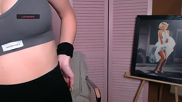 Snapshot of AngelaX_ chatting on March 20, 2025, 1:48 pm AngelaX  online show from March 20, 2025, 1:48 pm