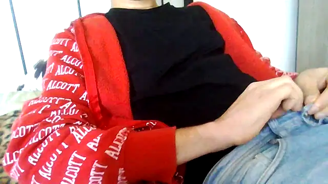 Snapshot of tommyboyteen chatting on February 1, 2025, 2:02 pm tommyboyteen online show from February 1, 2025, 2:02 pm