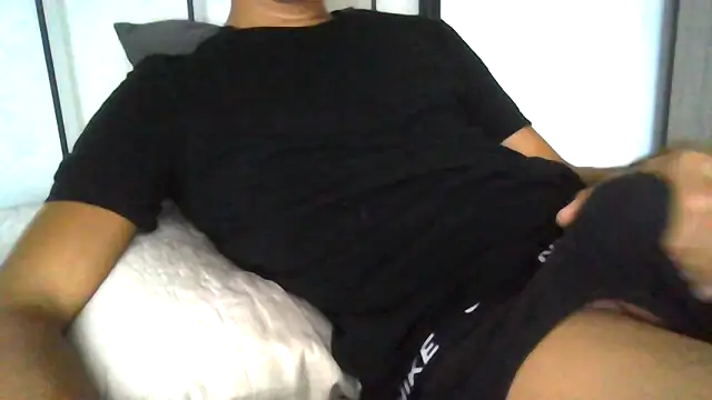 Snapshot of tommyboyteen chatting on October 21, 2025, 8:37 am tommyboyteen online show from October 21, 2025, 8:37 am