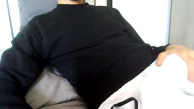 Snapshot of tommyboyteen chatting on November 9, 2025, 12:58 pm tommyboyteen online show from November 9, 2025, 12:58 pm