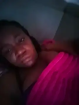 Snapshot of DayannaBronx chatting on March 12, 2025, 2:12 pm DayannaBronx online show from March 12, 2025, 2:12 pm