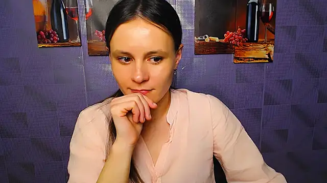 ValeriaHeart  online show from February 19, 2025, 11:38 am