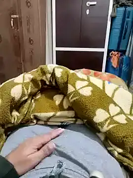 Snapshot of Hot_funky_boy chatting on February 5, 2025, 5:09 pm Hot funky boy online show from February 5, 2025, 5:09 pm